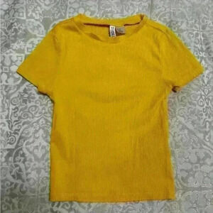 Divided Woman’s Mustard Yellow T-Shirt in Brand New  Condition size small
